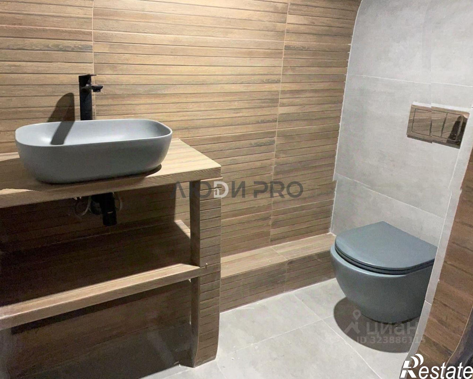 Купить квартиру за 10 000 000 рублей на ул Шукшина, 18