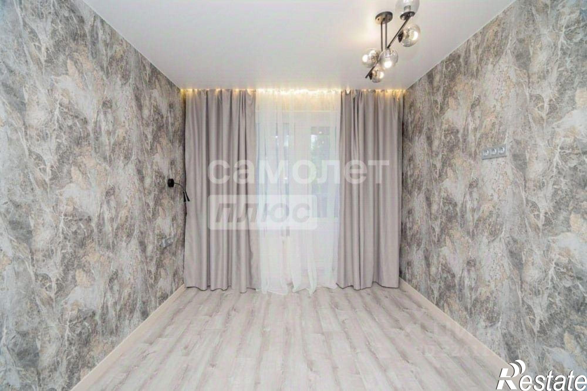 Купить квартиру за 9 790 000 рублей на ул Средне-Московская, 7