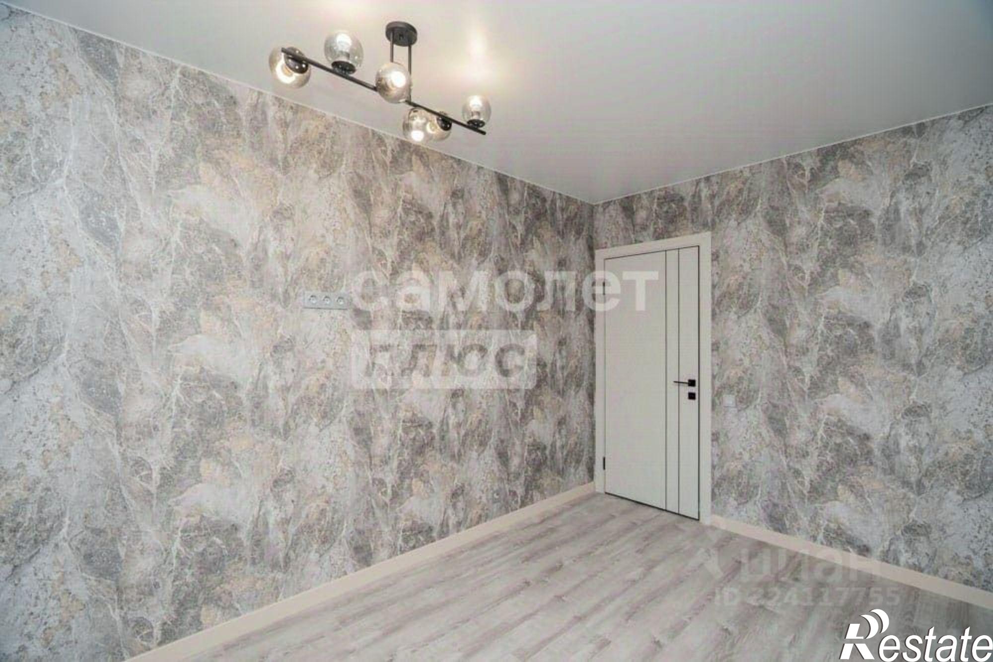 Купить квартиру за 9 790 000 рублей на ул Средне-Московская, 7