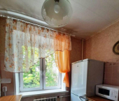 2-комн, 41кв м, этаж 1/5 улица Защитников Родины, 22