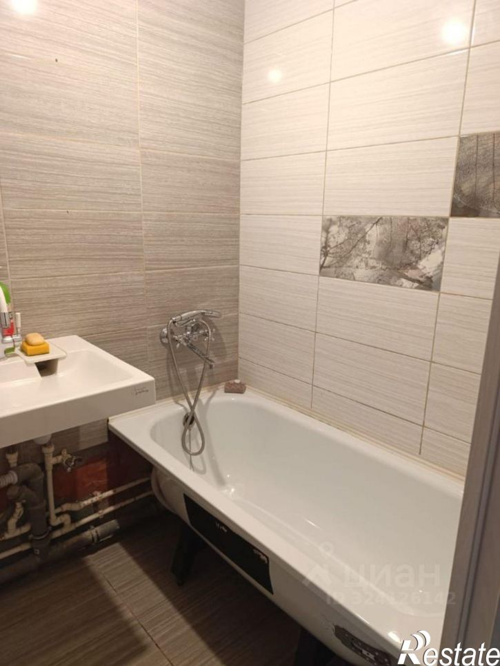 3-комн квартира ул Остужева, 34,  д. 34