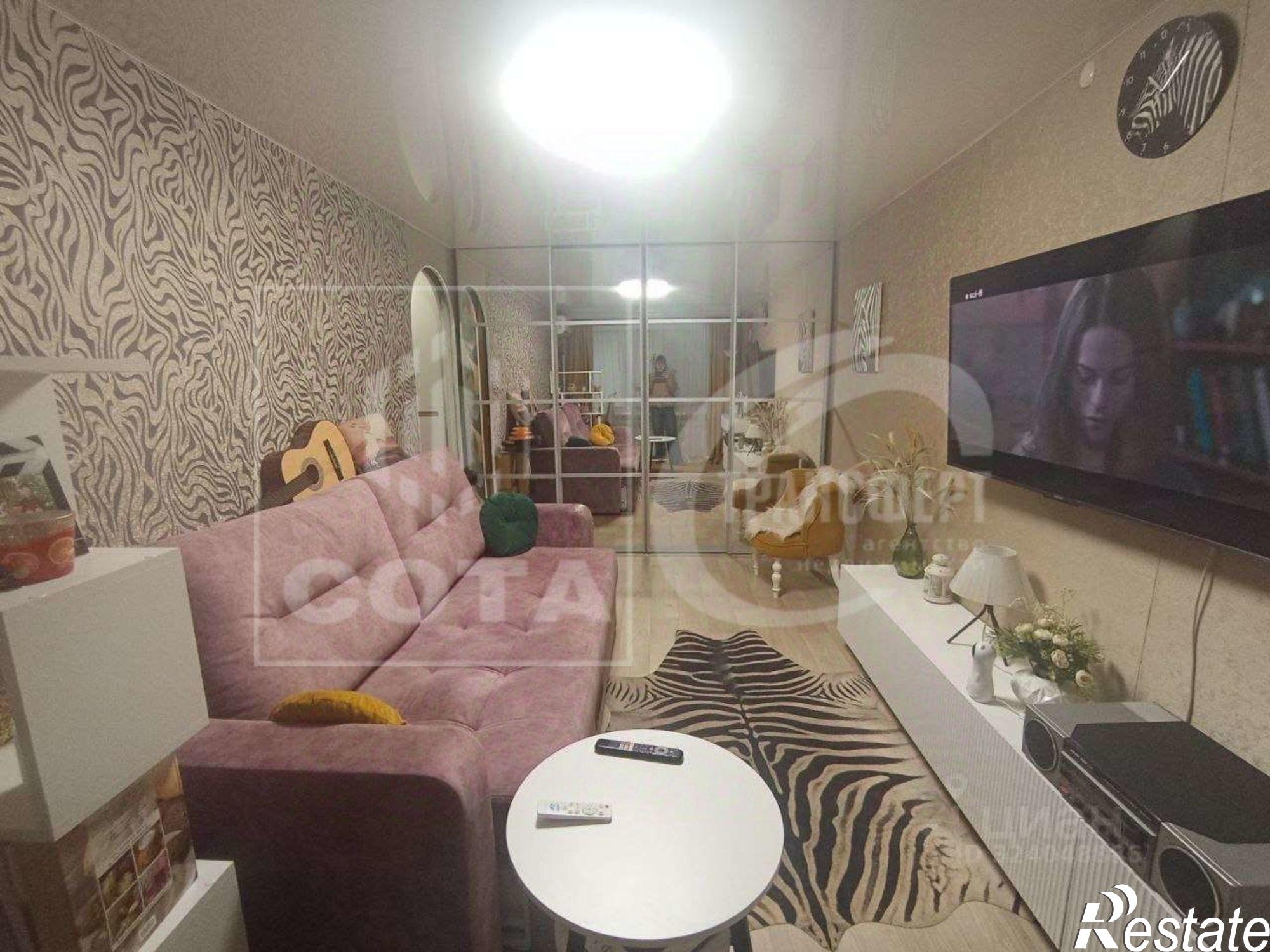 Купить квартиру за 3 700 000 рублей на улица Космонавтов, 38