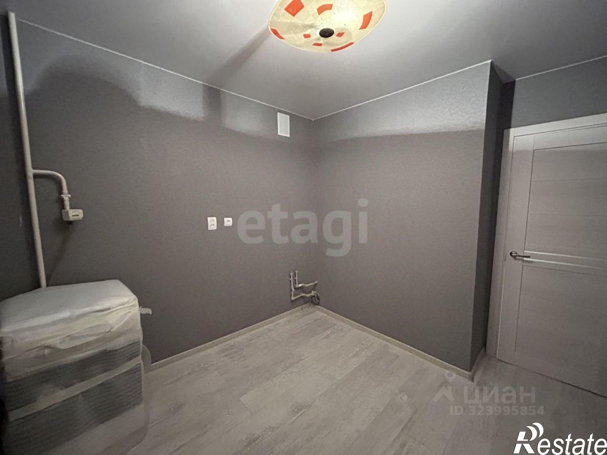 Купить квартиру за 3 300 000 рублей на Тепличная улица, 6