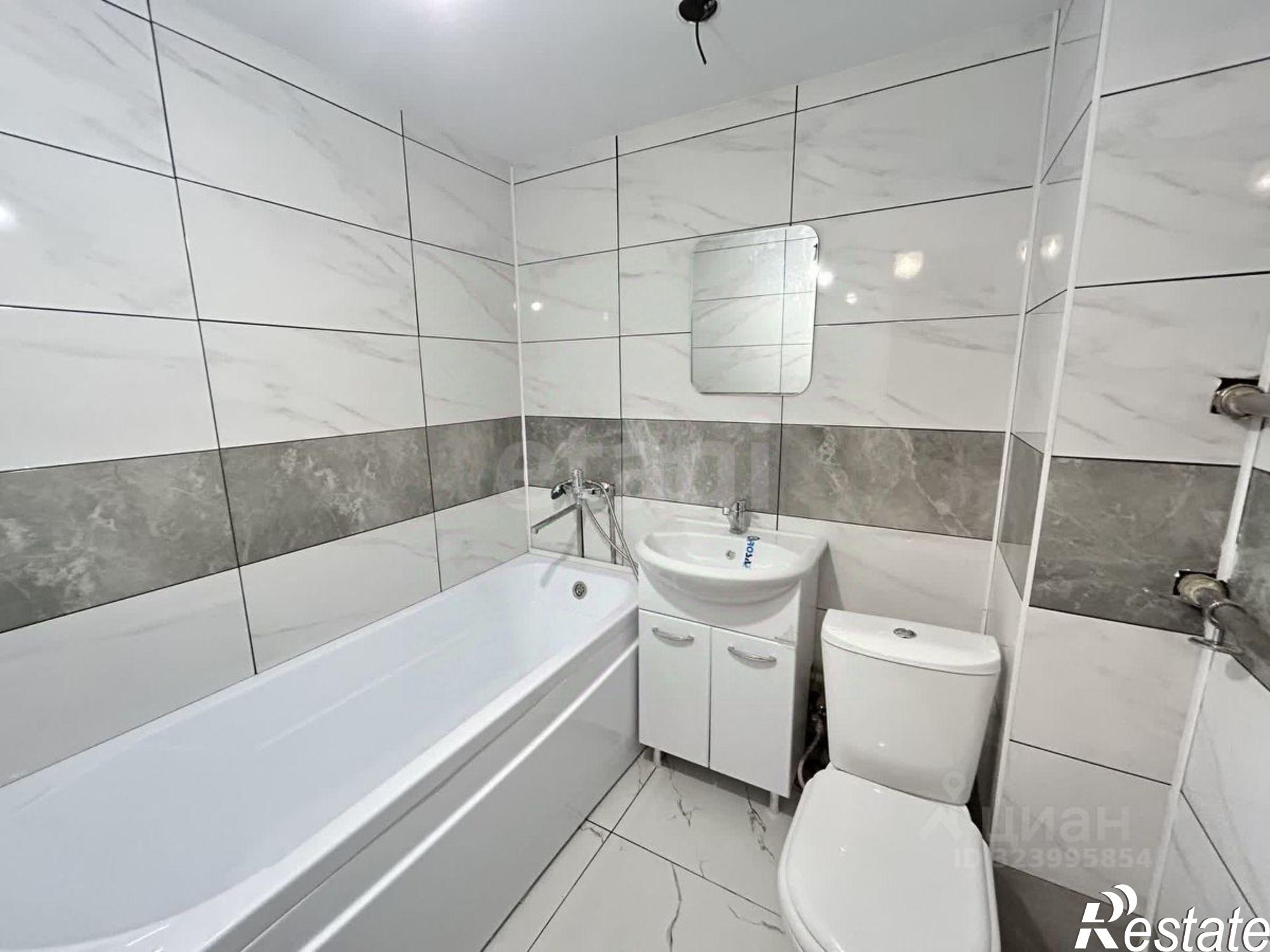 Купить квартиру за 3 300 000 рублей на Тепличная улица, 6