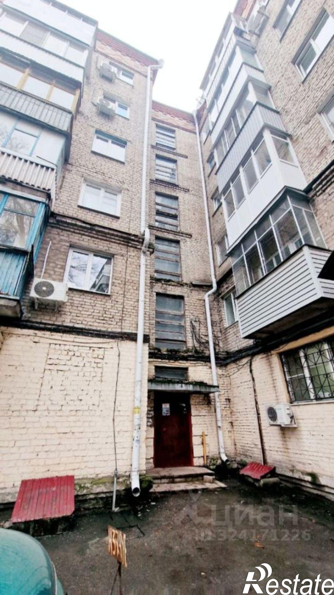 Купить квартиру за 4 500 000 рублей на улица 20-летия Октября, 92