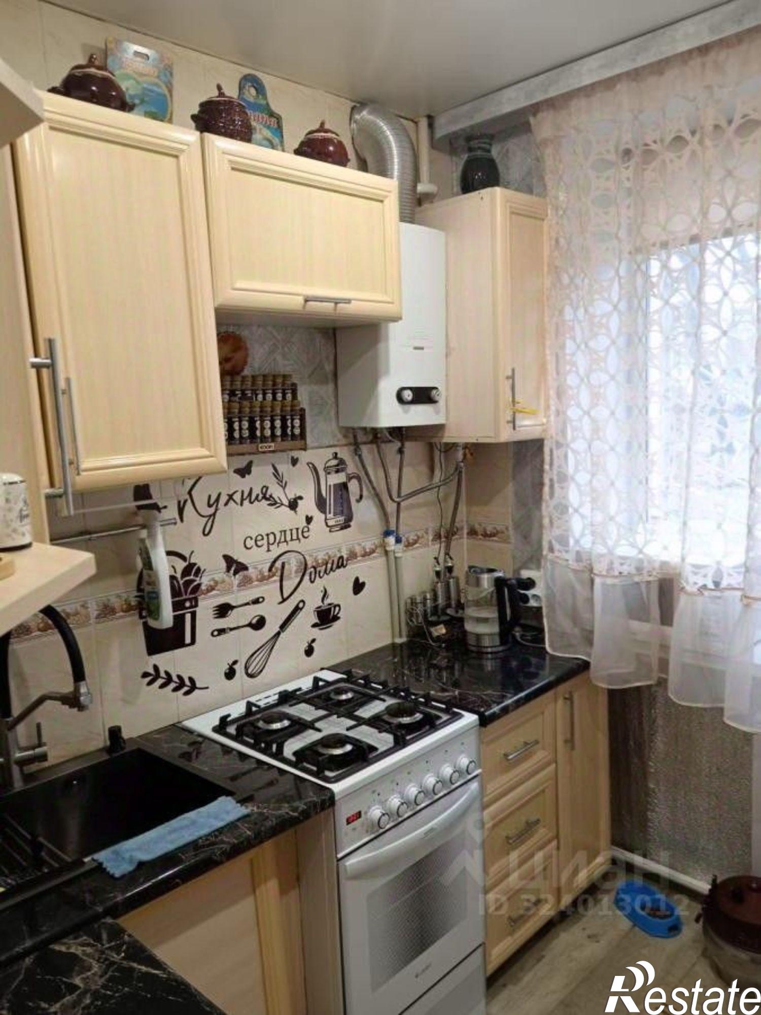 Купить квартиру за 3 380 000 рублей на ул Героев Стратосферы, 20а