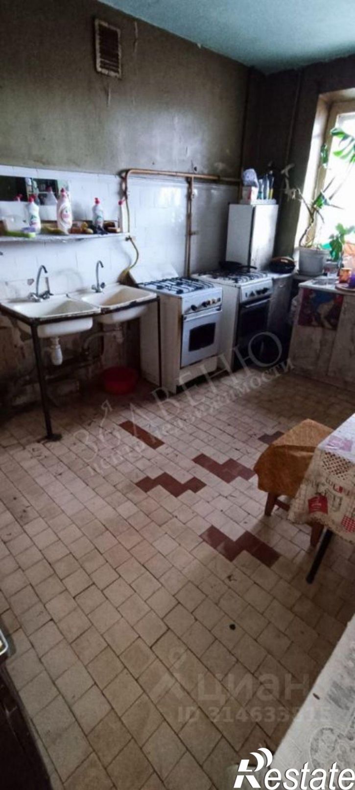 Комната ул Любы Шевцовой, 21,  д. 21