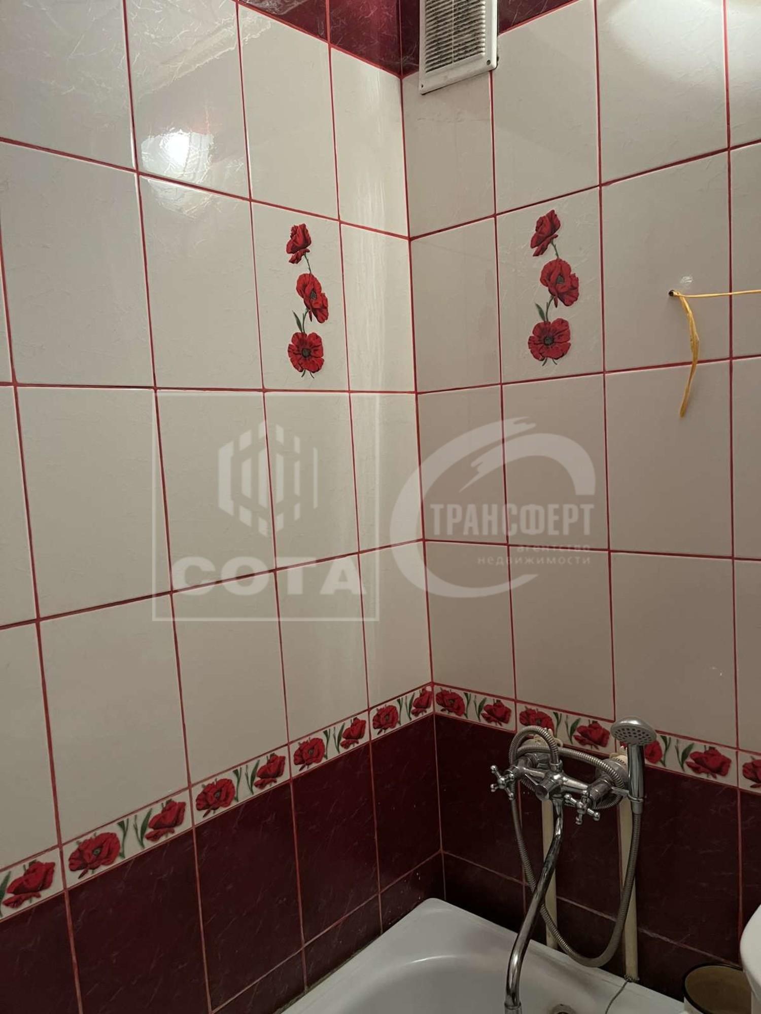 Купить квартиру за 3 000 000 рублей на Патриотов проспект, 32