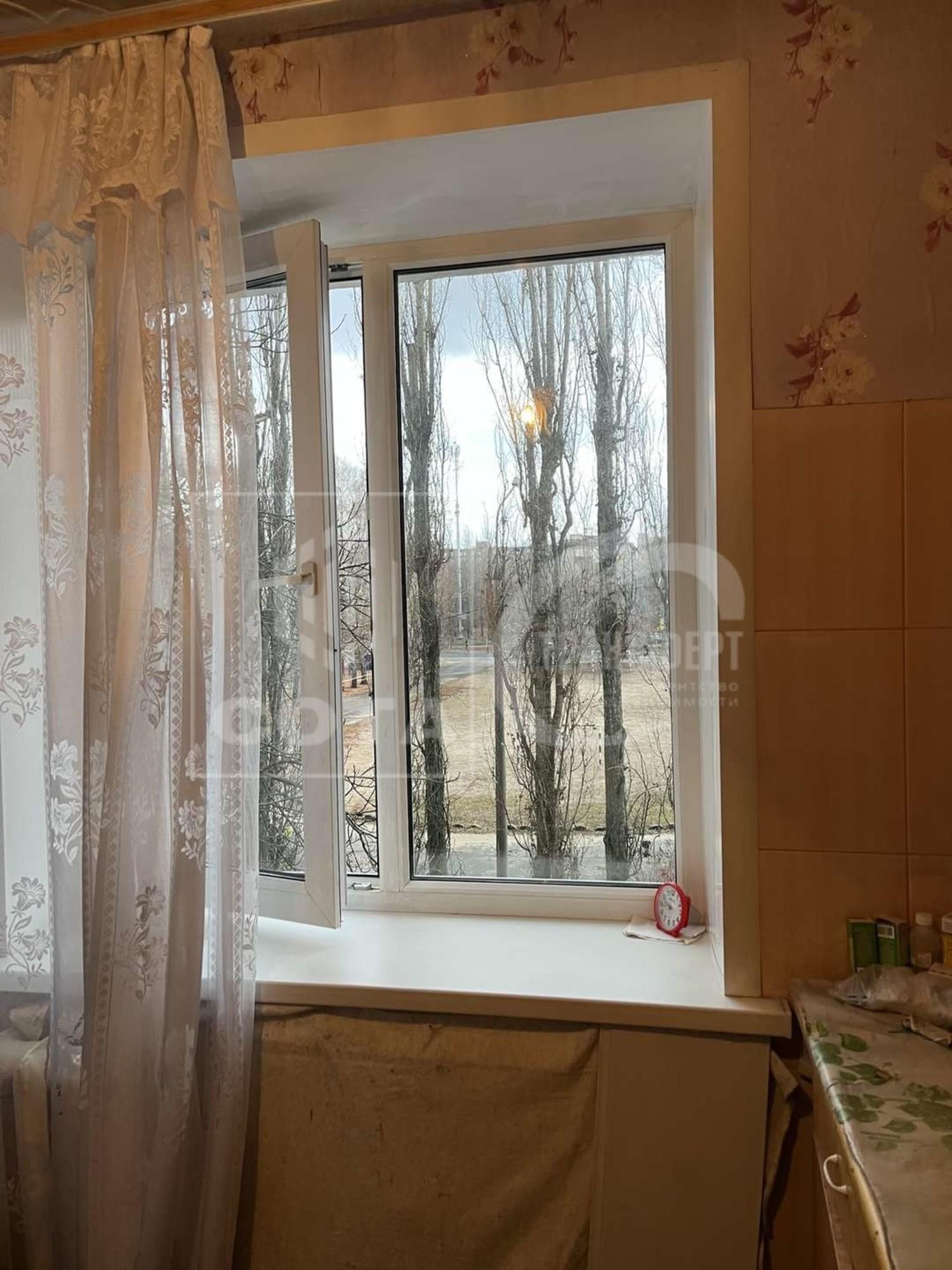 Купить квартиру за 3 000 000 рублей на Патриотов проспект, 32