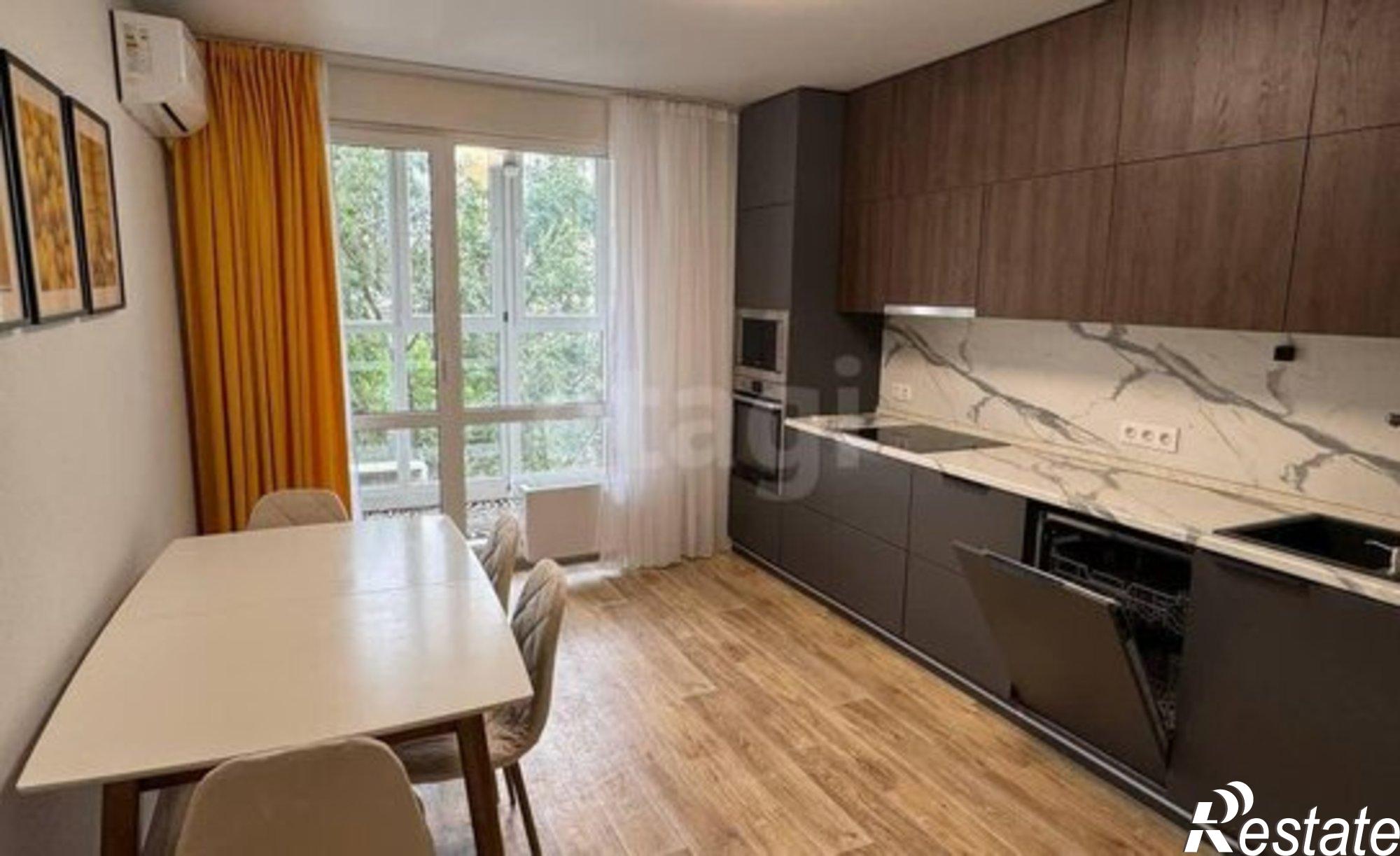 Купить квартиру за 8 900 000 рублей на ул 45 стрелковой дивизии, 247/6