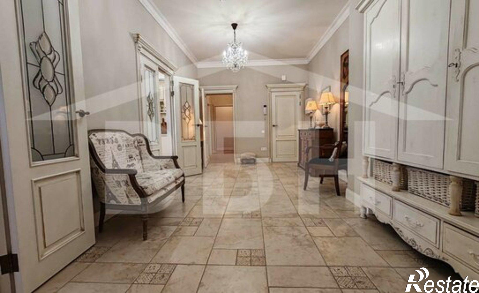 Купить квартиру за 22 000 000 рублей на ул Декабристов, 32