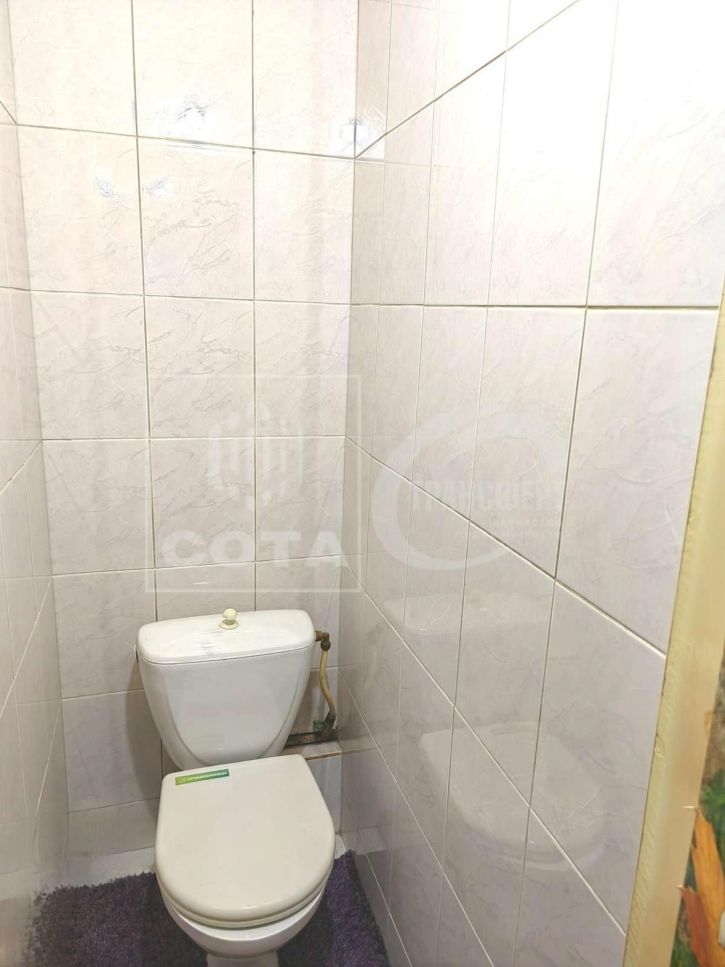 2-комн квартира Домостроителей улица, 61