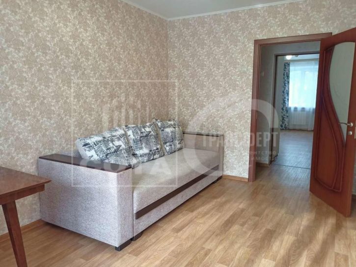 2-комн квартира Старых Большевиков улица, 18