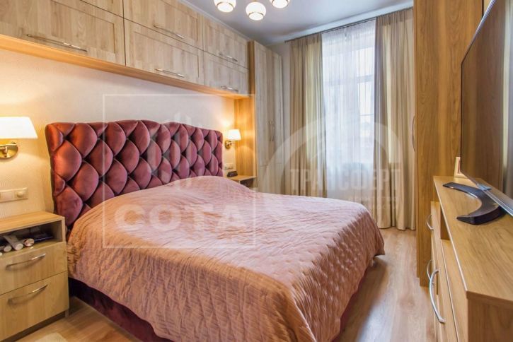 3-комн квартира Дзержинского улица, 12а