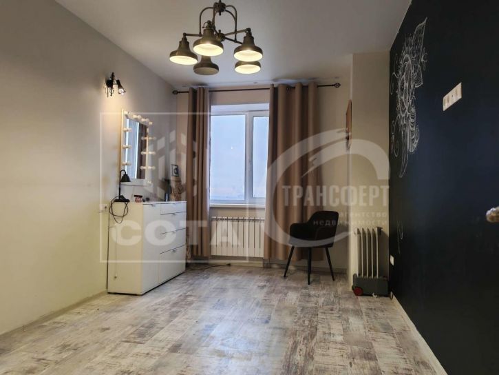 2-комн квартира Ворошилова улица, 1г