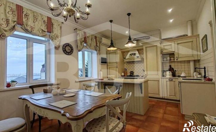 3-комн квартира ул Декабристов, 32,  д. 32