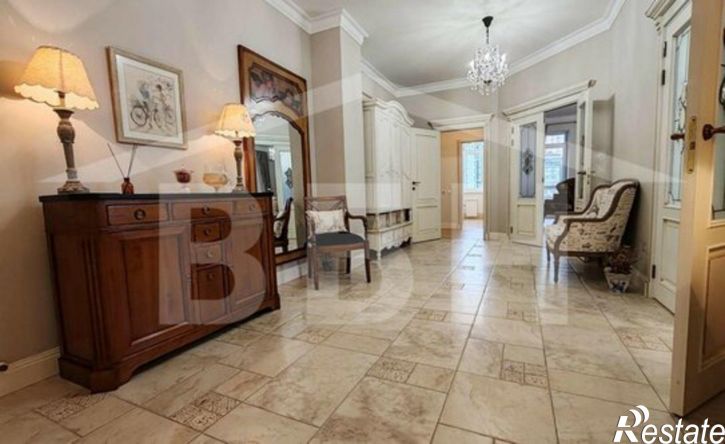 3-комн квартира ул Декабристов, 32,  д. 32