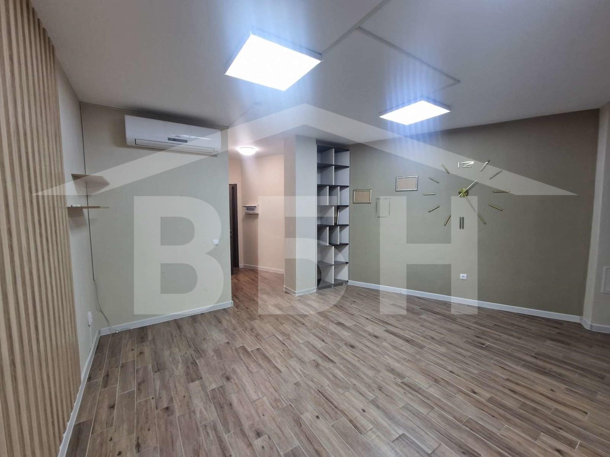 Сдать офис, помещение под офис за 45 000 рублей на 9 Января улица, 36/1