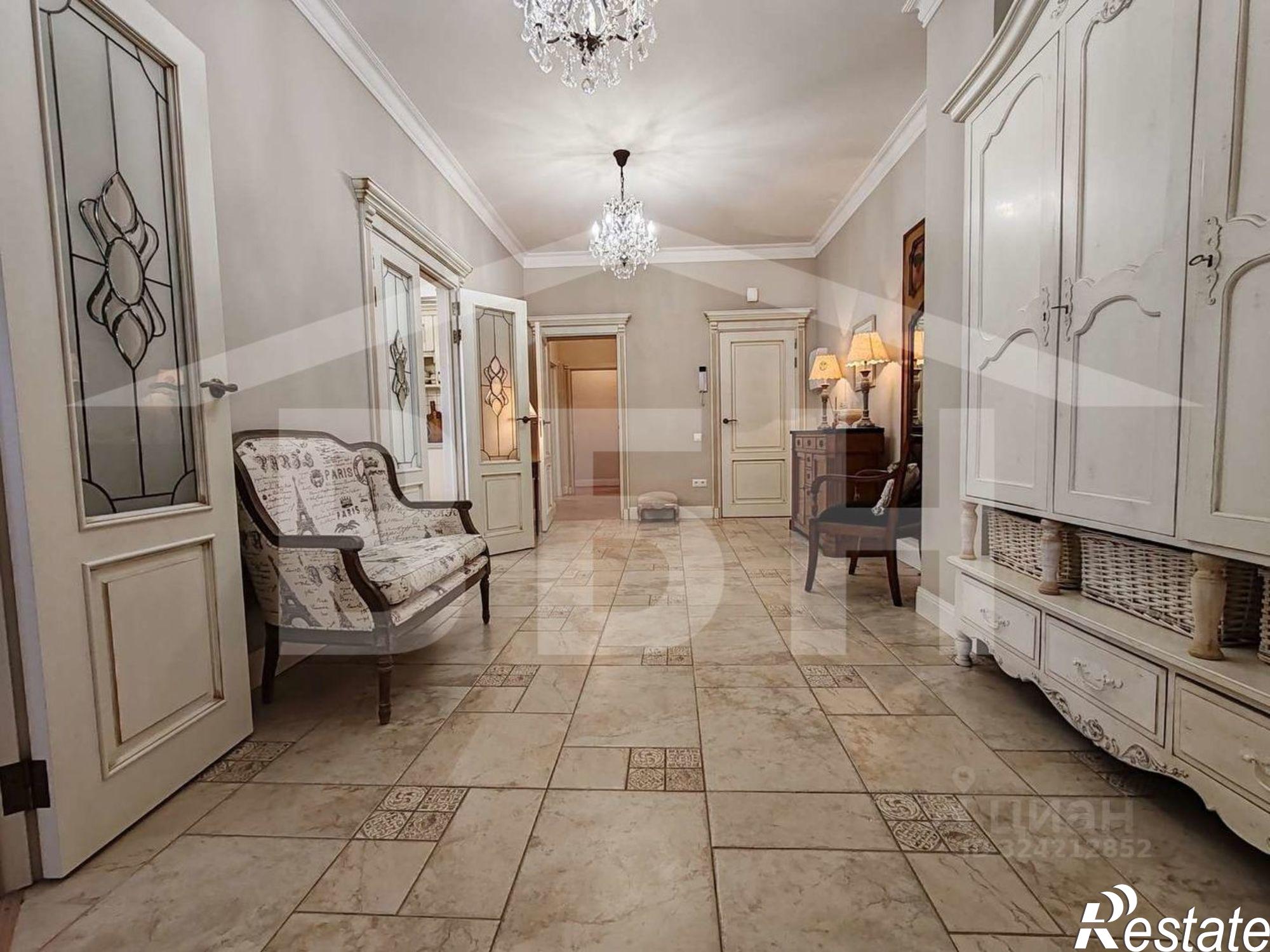 Купить квартиру за 21 250 000 рублей на ул Декабристов, 32