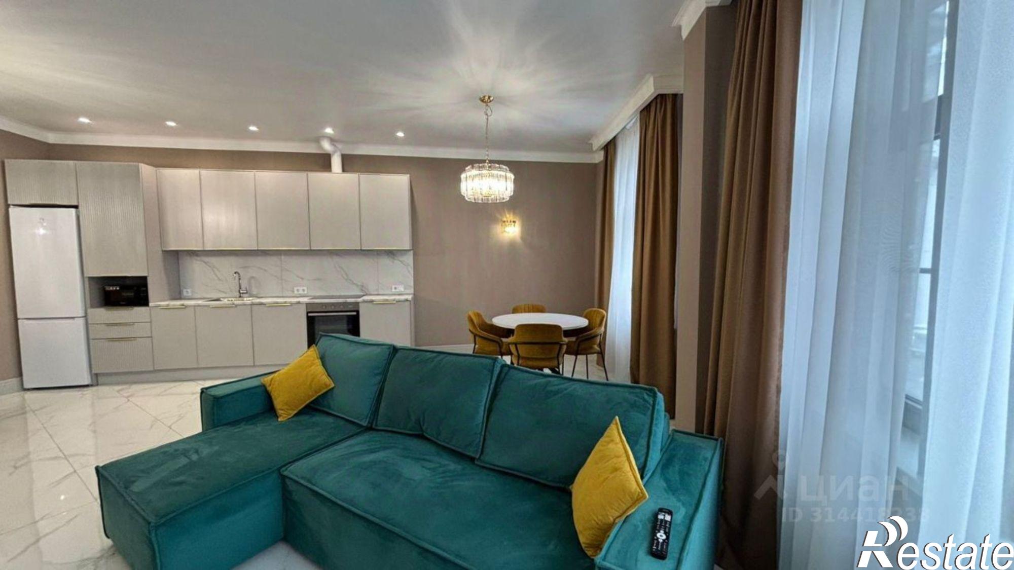 Сдать квартиру за 75 000 рублей на площадь Ленина, 6/1