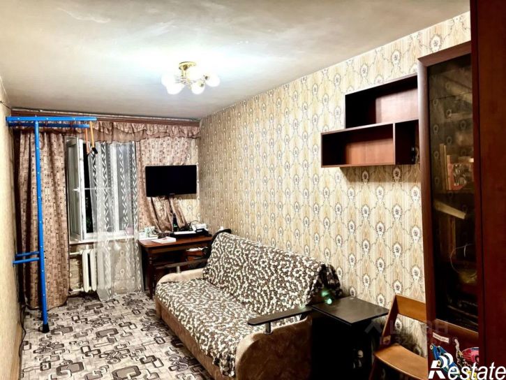 2-комн квартира улица Космонавта Комарова, 5,  д. 5