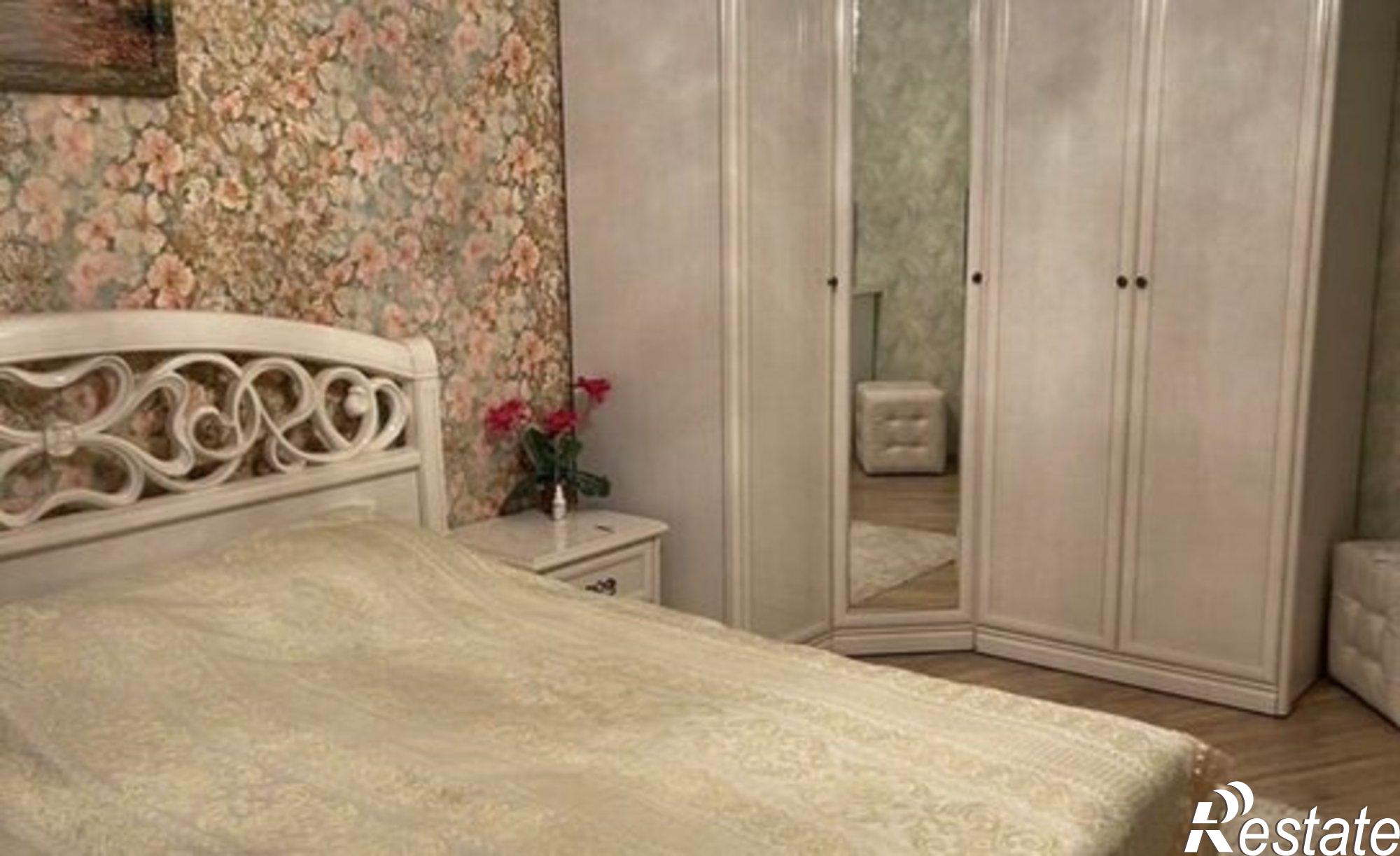 Купить квартиру за 12 000 000 рублей на Московский пр-кт, 104