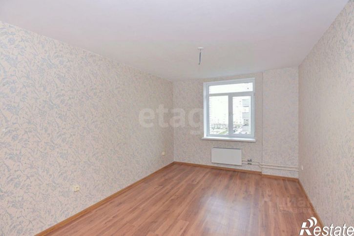 4-комн квартира улица Грамши, 82,  д. 82