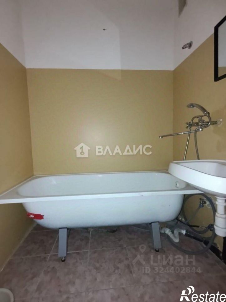 2-комн квартира Междуреченская улица, 1И,  д. 1И