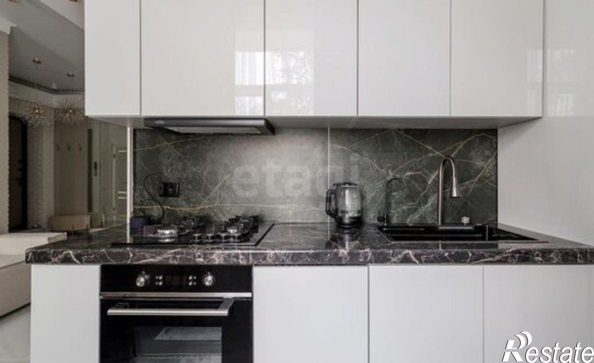 Купить квартиру за 9 950 000 рублей на ул Кирова, 1