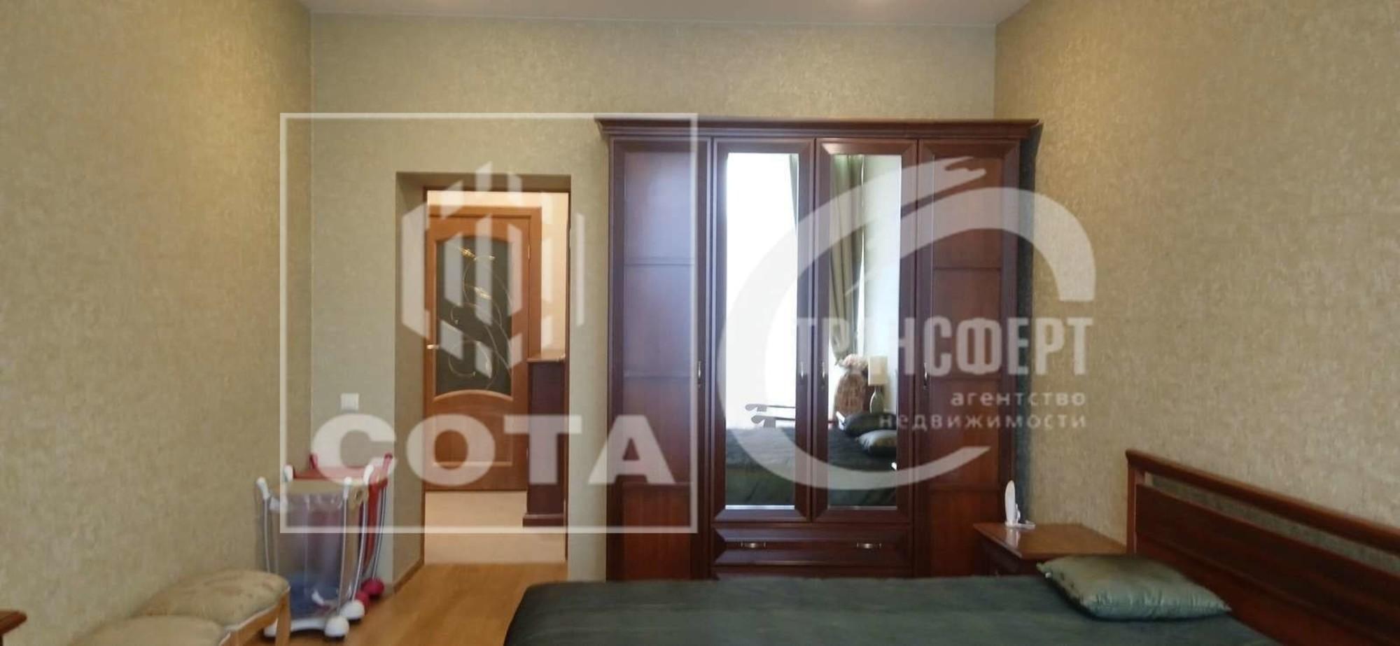 Купить квартиру за 31 000 000 рублей на Сиреневая улица, 2