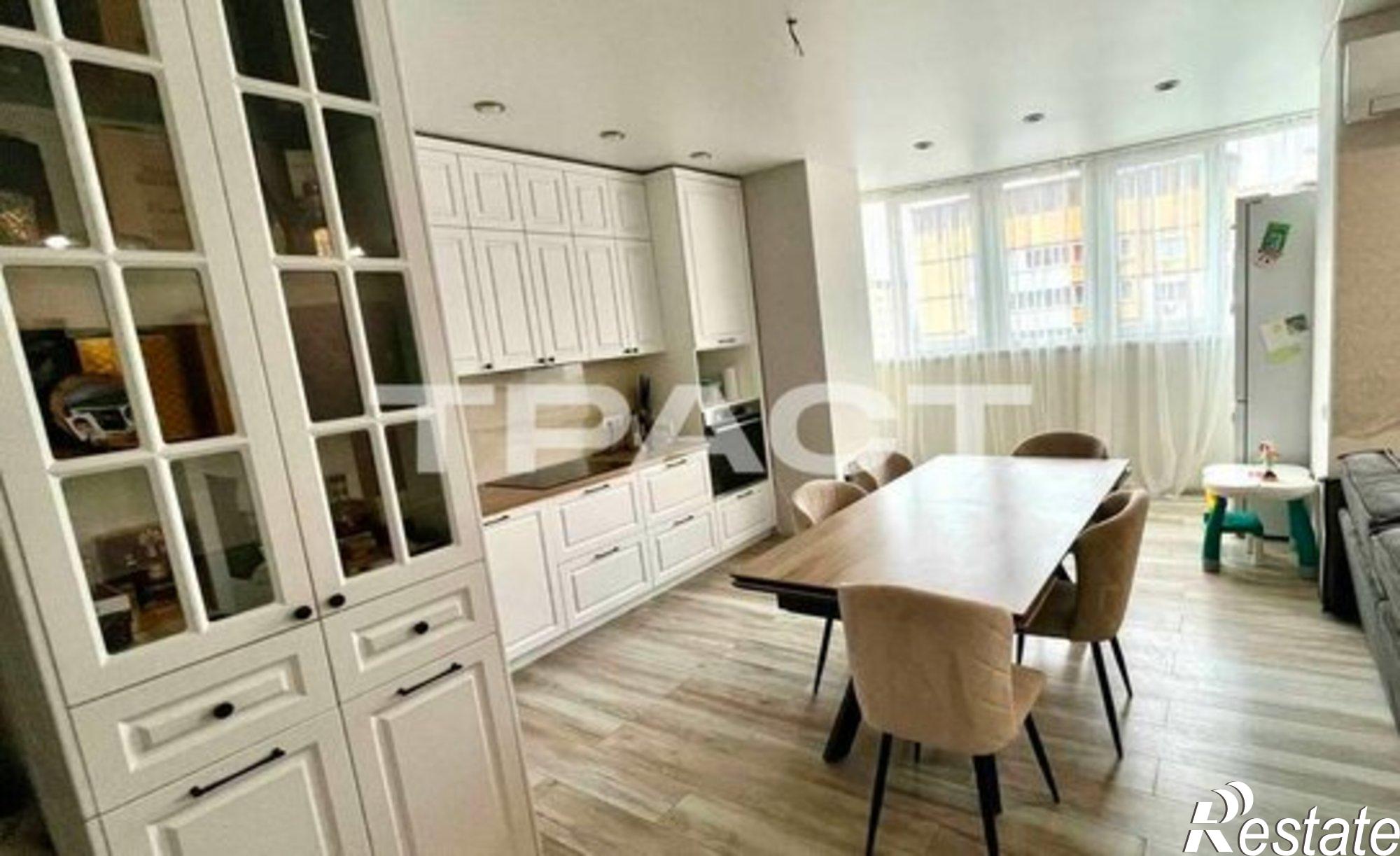 Купить квартиру за 12 500 000 рублей на ул Академика Конопатова, 11/1