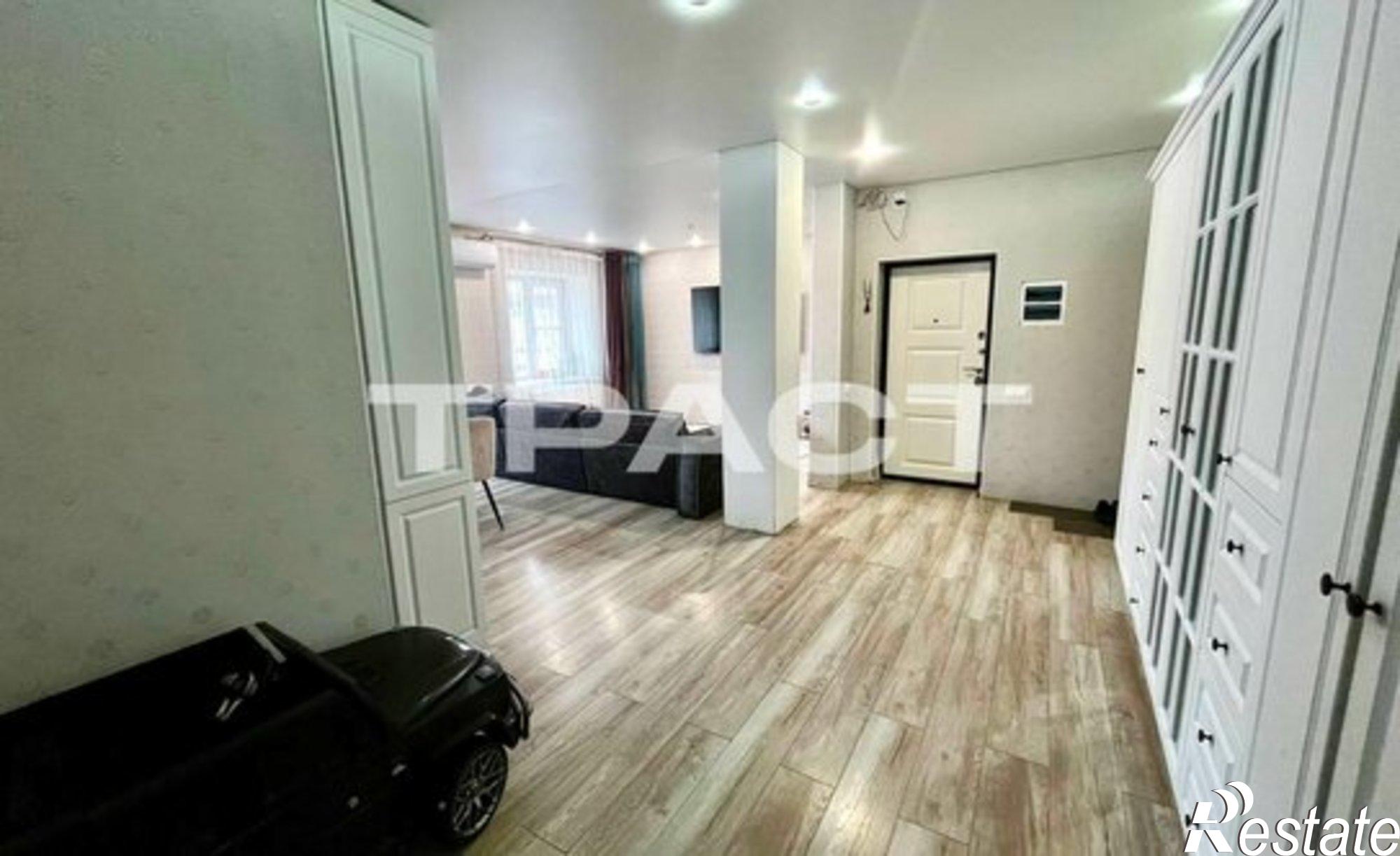 Купить квартиру за 12 500 000 рублей на ул Академика Конопатова, 11/1