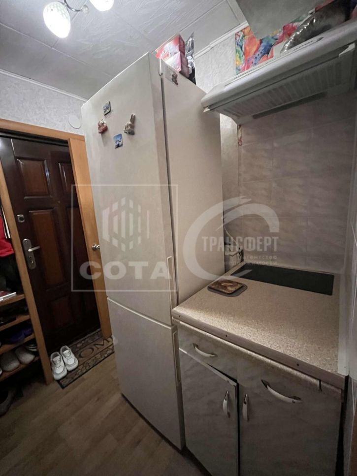 2-комн квартира Урицкого улица, 90