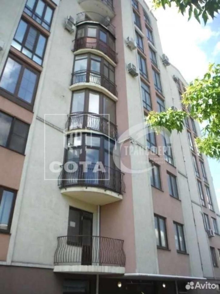 3-комн квартира Сиреневая улица, 2