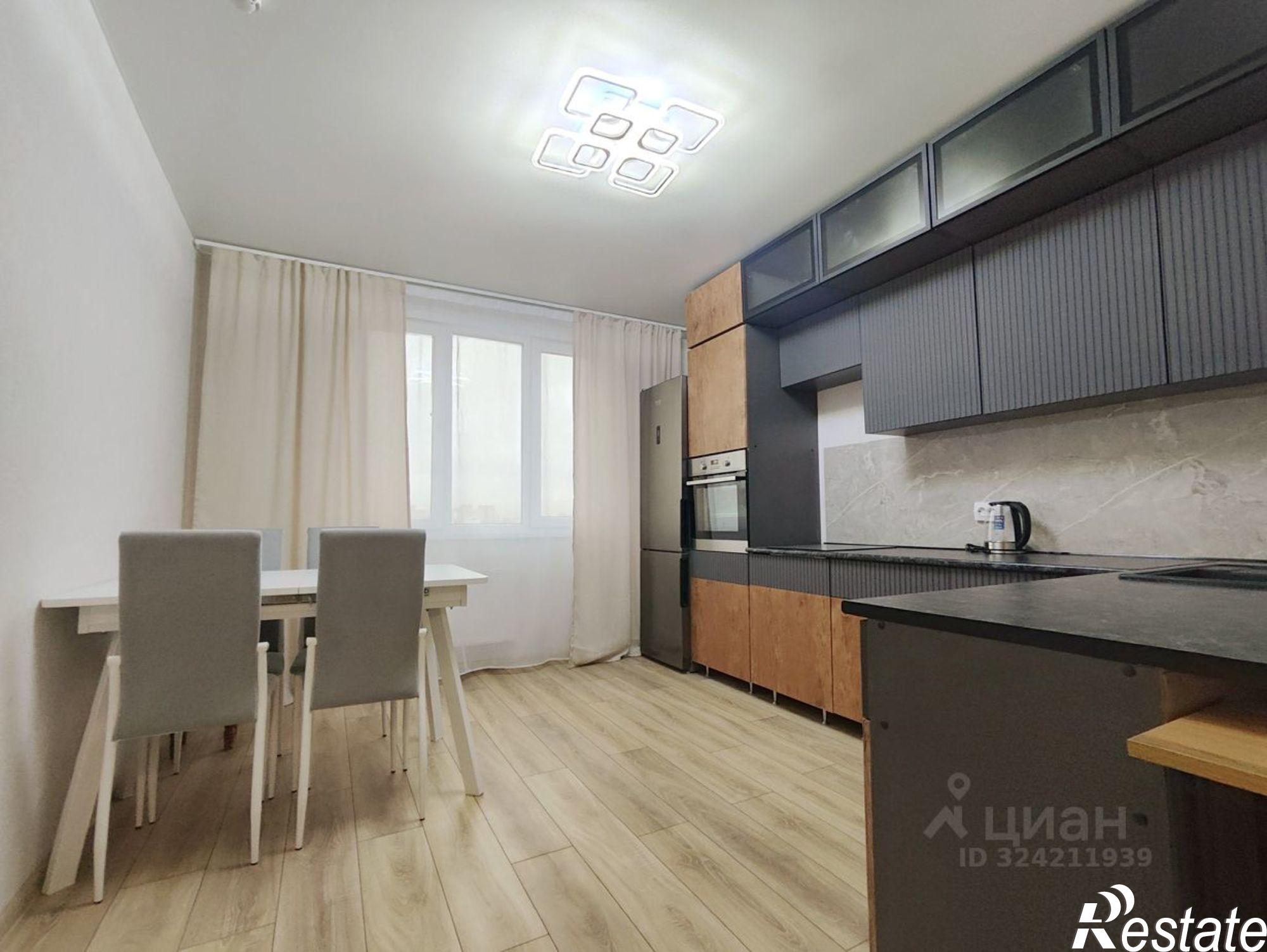 Сдать квартиру за 30 000 рублей на улица Загоровского, 7 к1