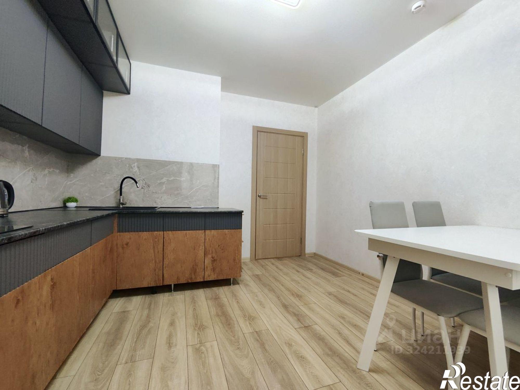 Сдать квартиру за 30 000 рублей на улица Загоровского, 7 к1