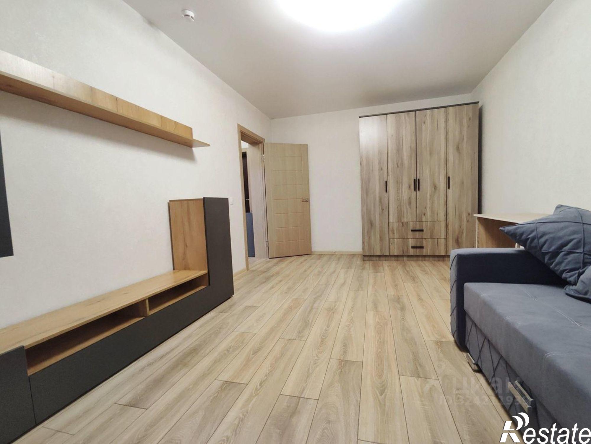 Сдать квартиру за 30 000 рублей на улица Загоровского, 7 к1