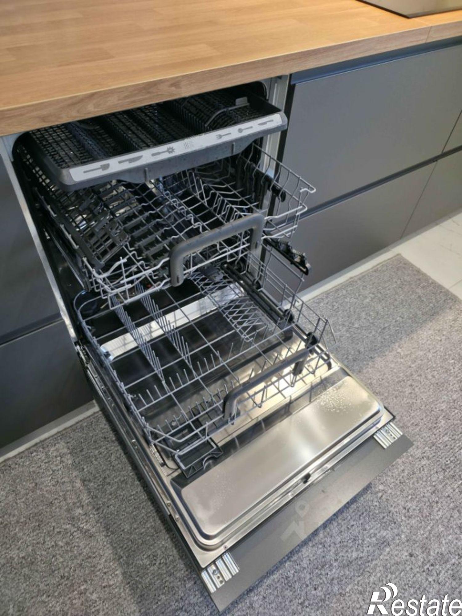 Купить квартиру за 10 950 000 рублей на улица 60-й Армии, 27