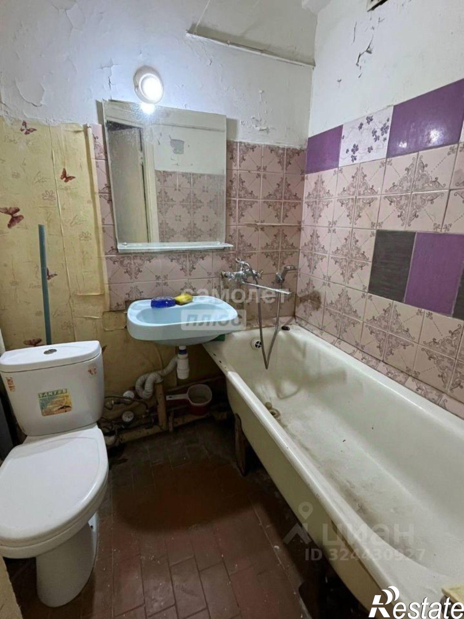 Купить квартиру за 2 950 000 рублей на Фестивальный б-р, 11а