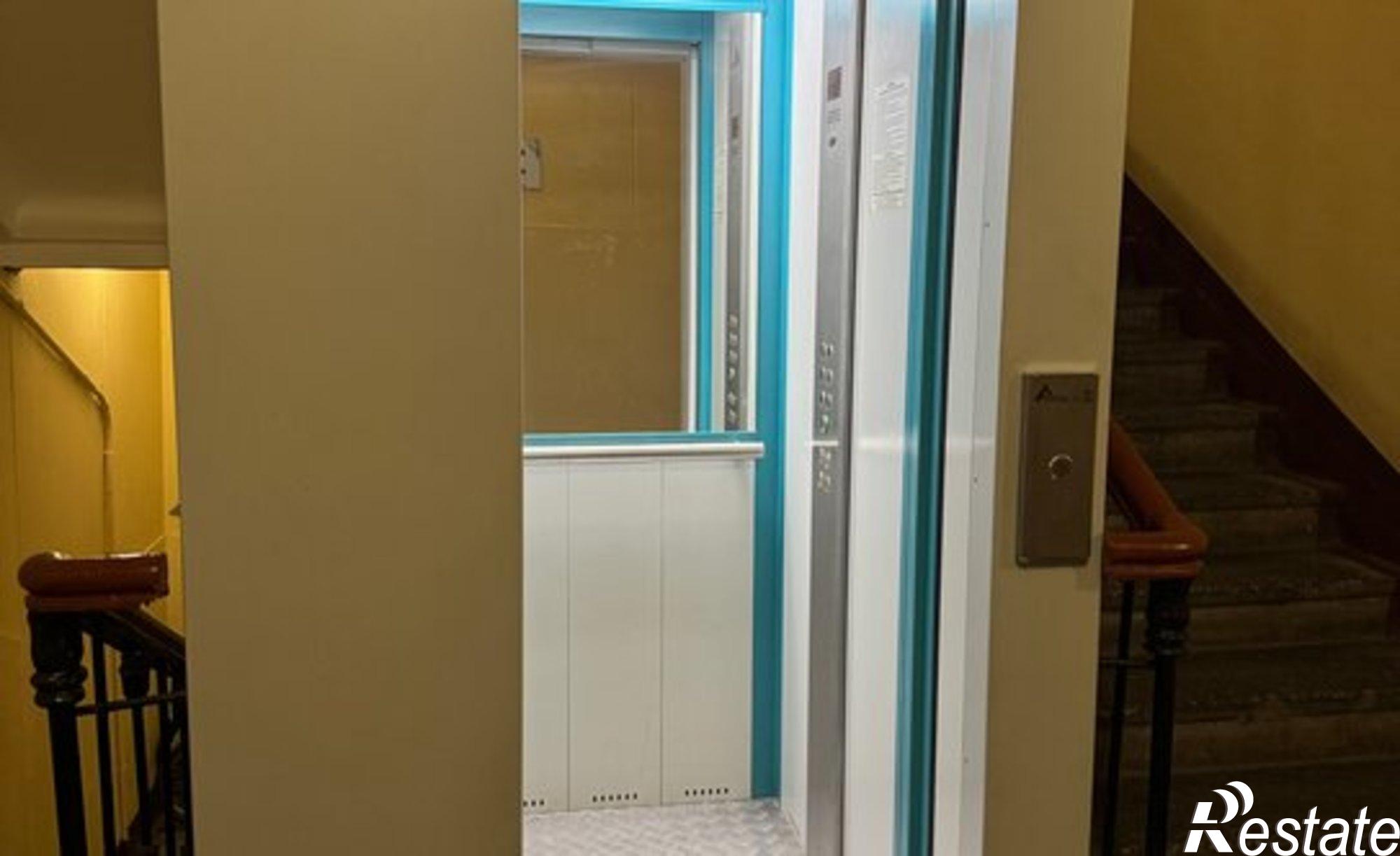 Купить квартиру за 19 000 000 рублей на Московский пр-кт, 195