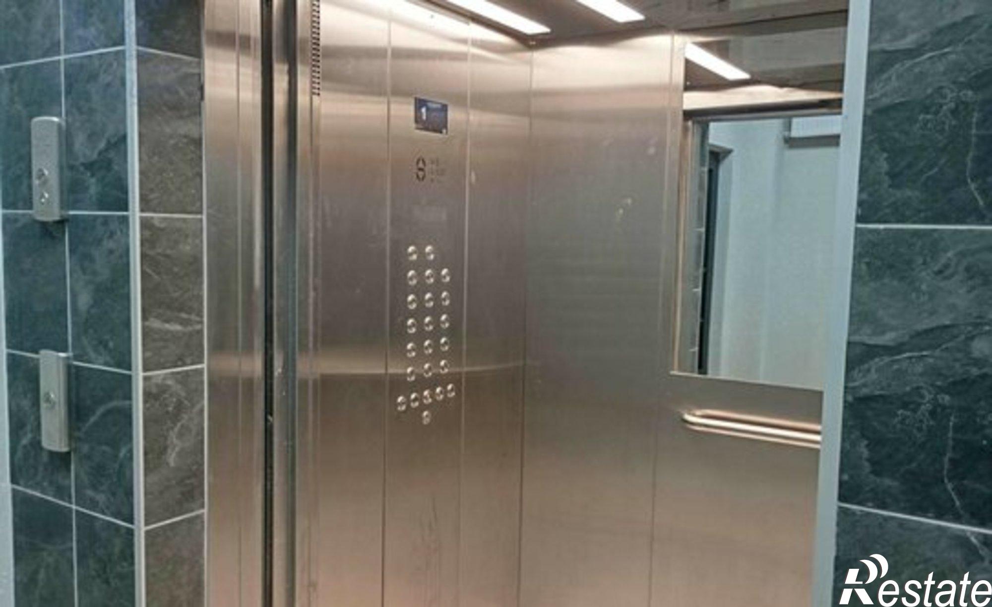 Купить квартиру за 4 250 000 рублей на улица Полковника Богомолова, 1