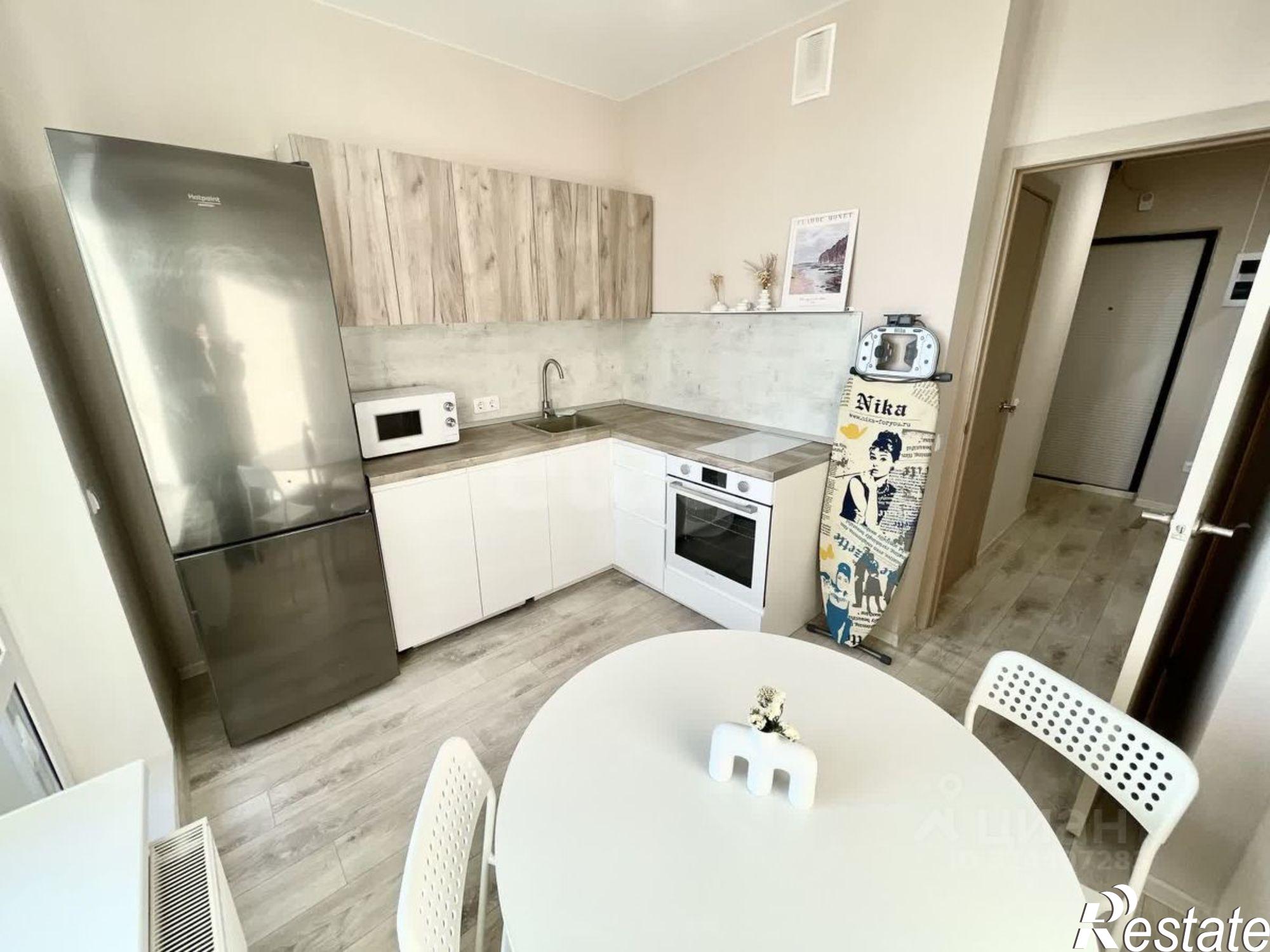 Сдать квартиру за 40 000 рублей на улица Гаршина, 25 к4