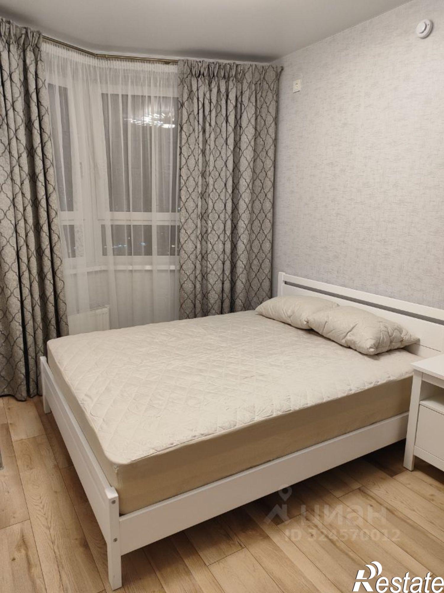 Сдать квартиру за 52 000 рублей на ул Ворошилова, 10/1