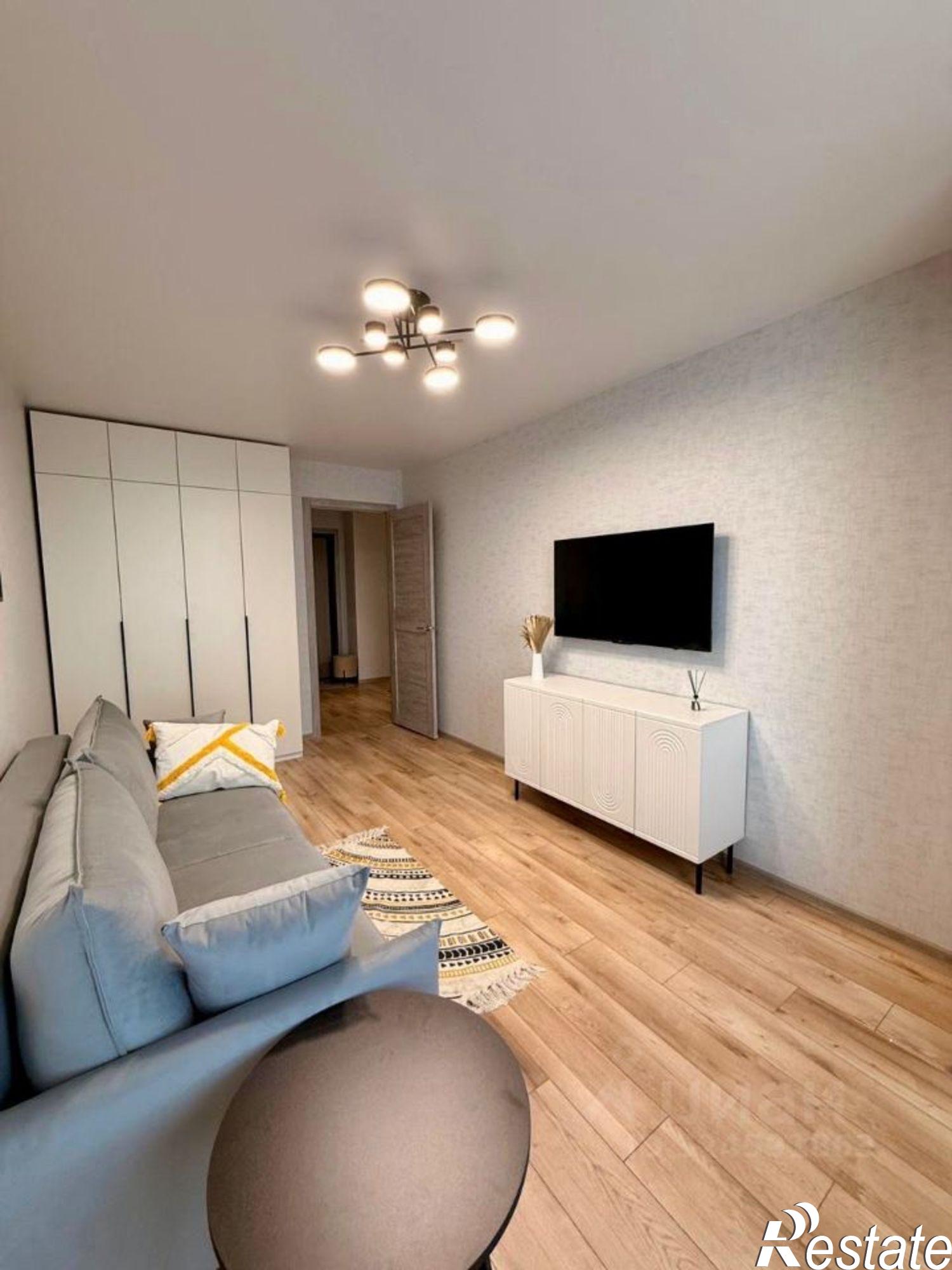 Сдать квартиру за 47 000 рублей на ул Ворошилова, 10/1