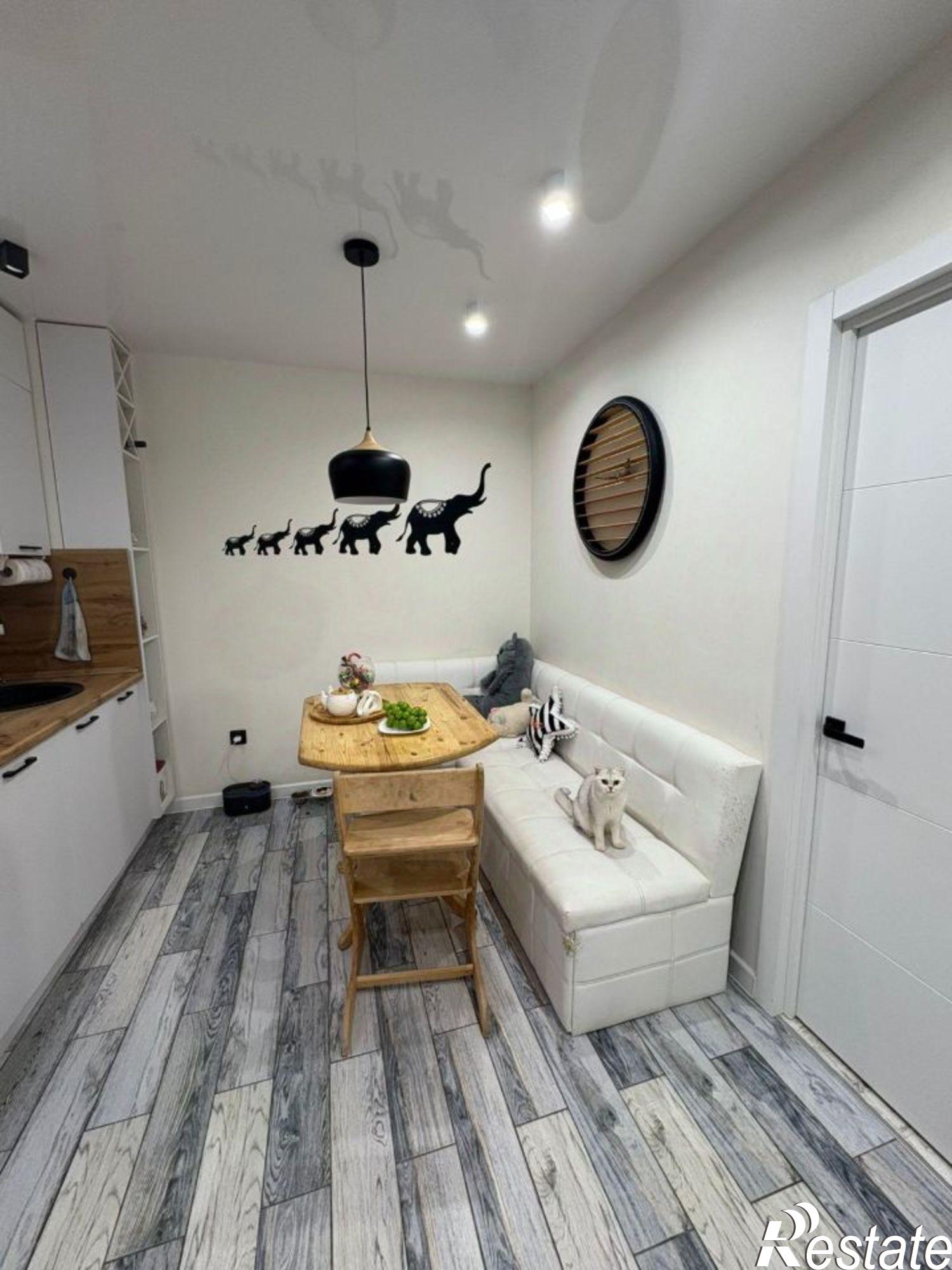 Купить квартиру за 6 450 000 рублей на улица Независимости, 84