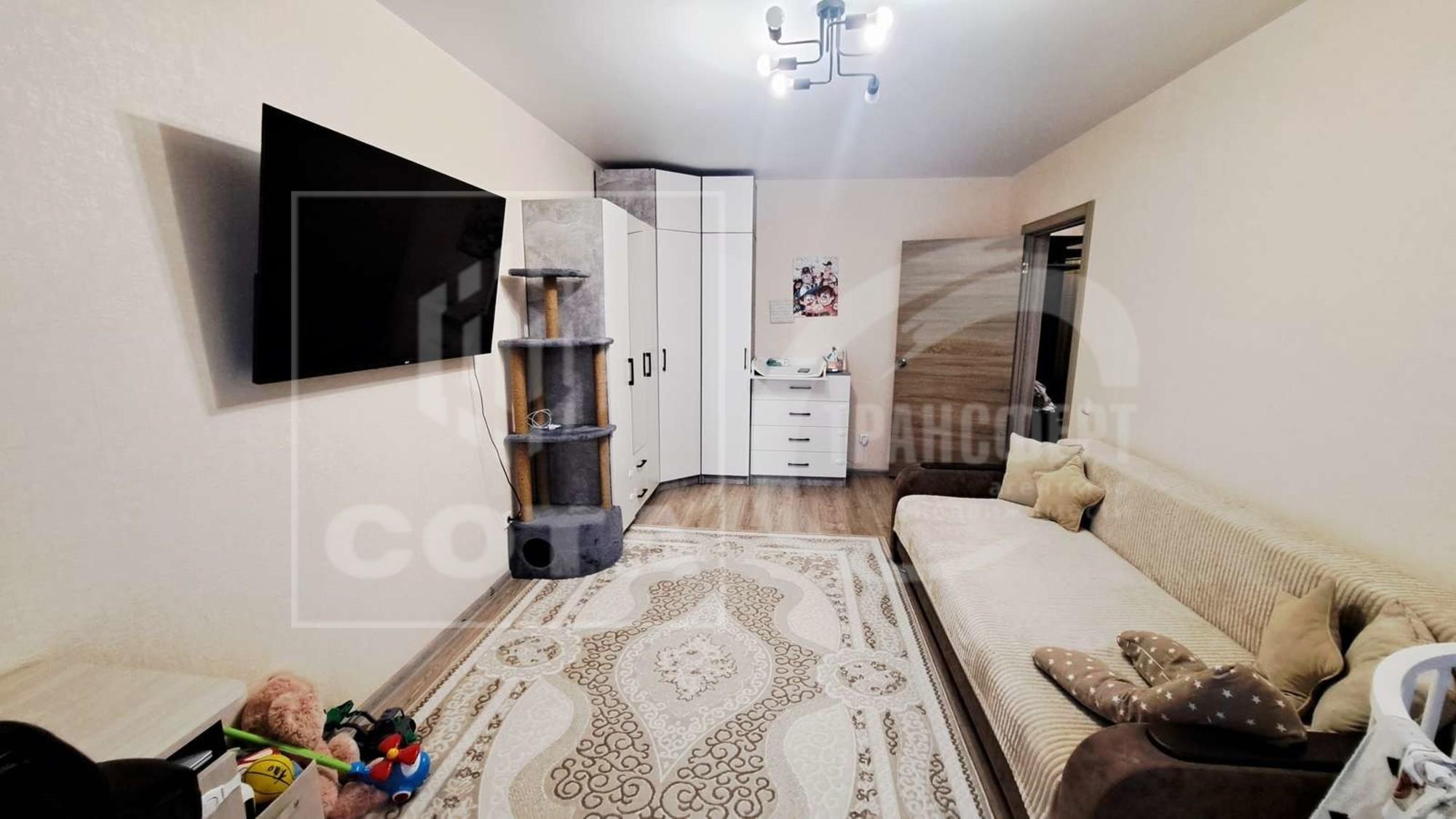 Купить квартиру за 4 399 000 рублей на Коренцова улица, 1