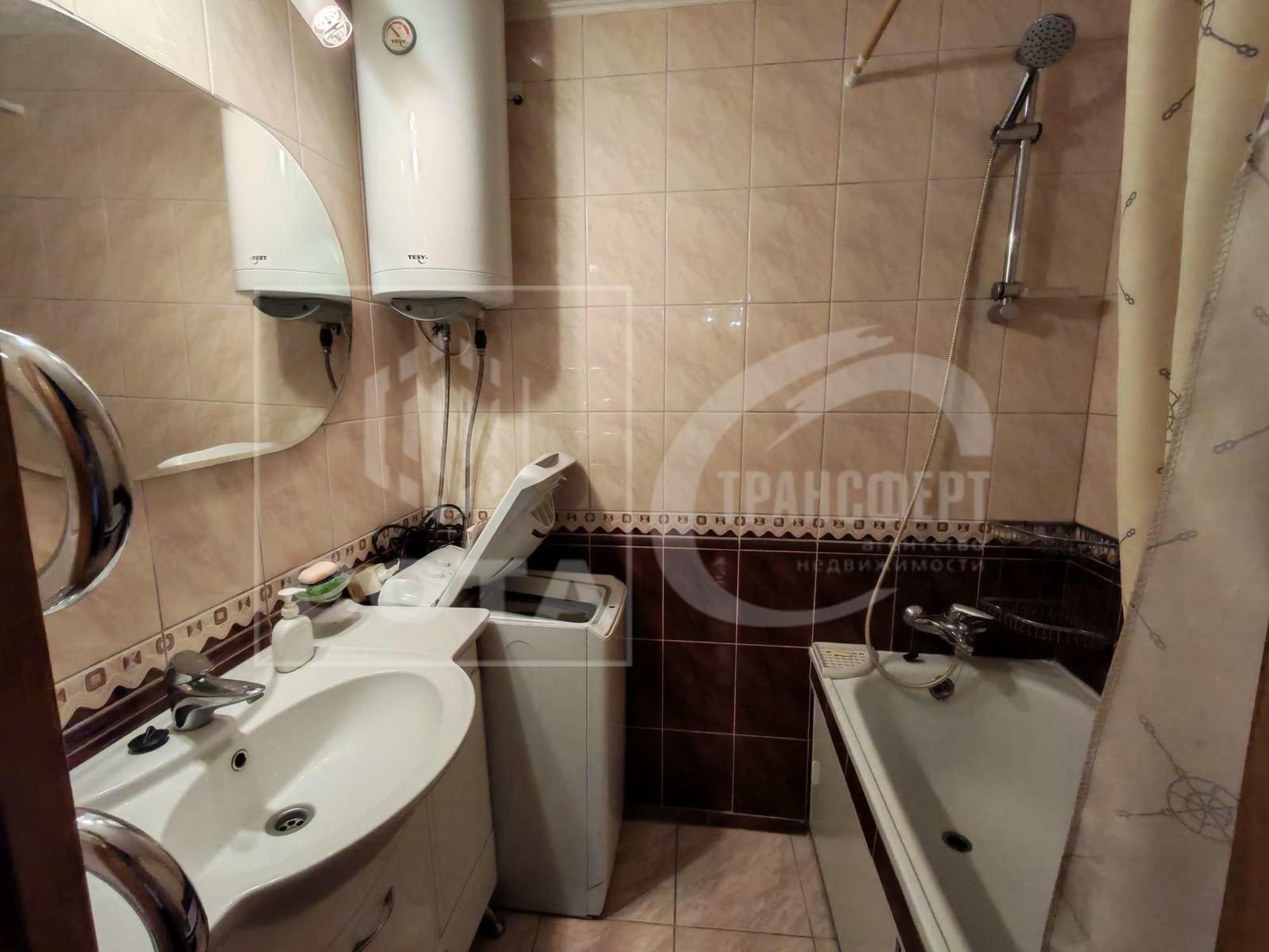 Купить квартиру за 7 990 000 рублей на Летчика Колесниченко улица, 31