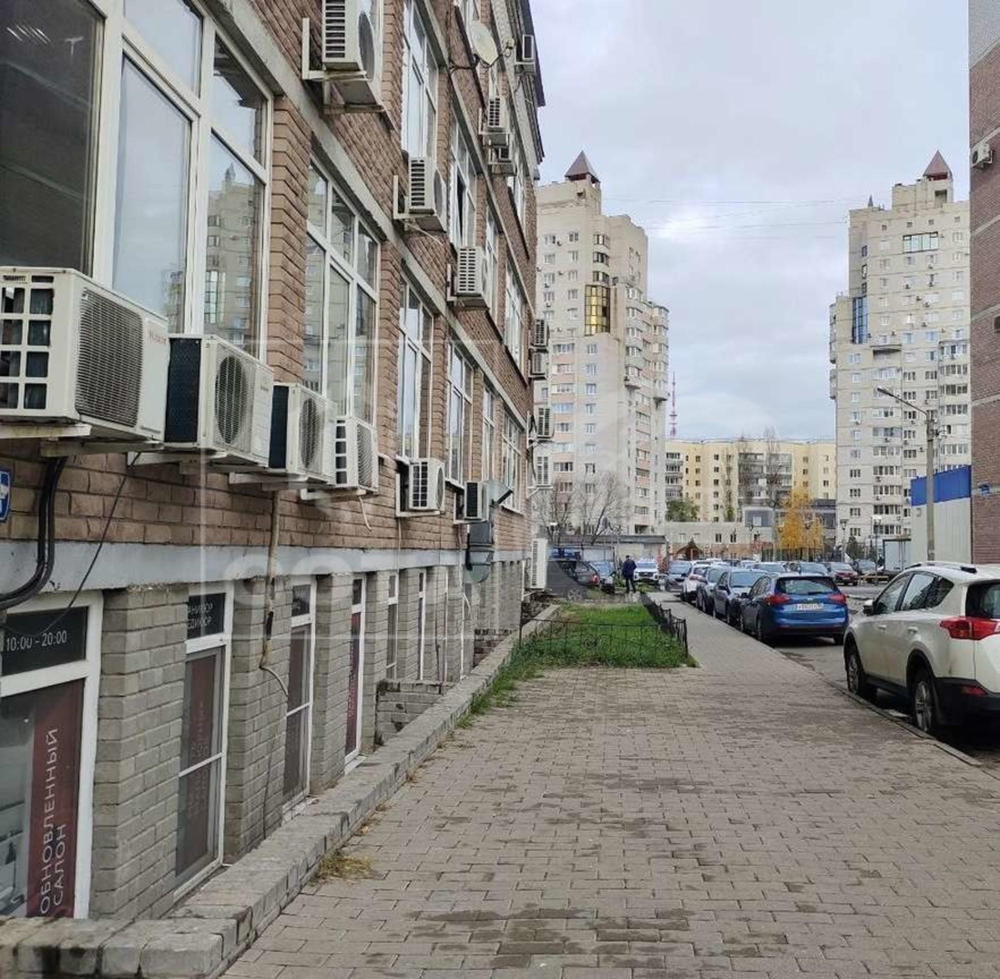 Купить торговое помещение за 28 000 000 рублей на Кропоткина улица, 5