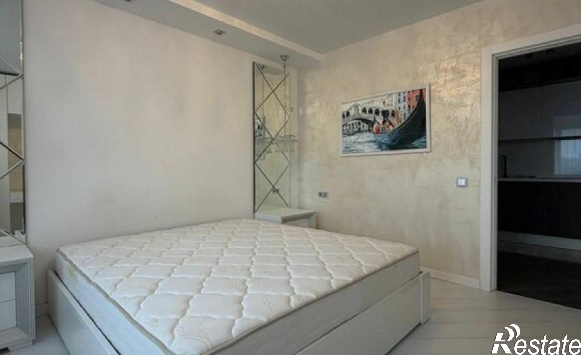 Купить квартиру за 11 999 000 рублей на ул Переверткина, 1/6