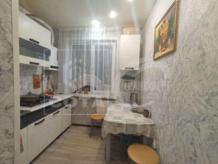 2-комн квартира Остроухова улица, 3